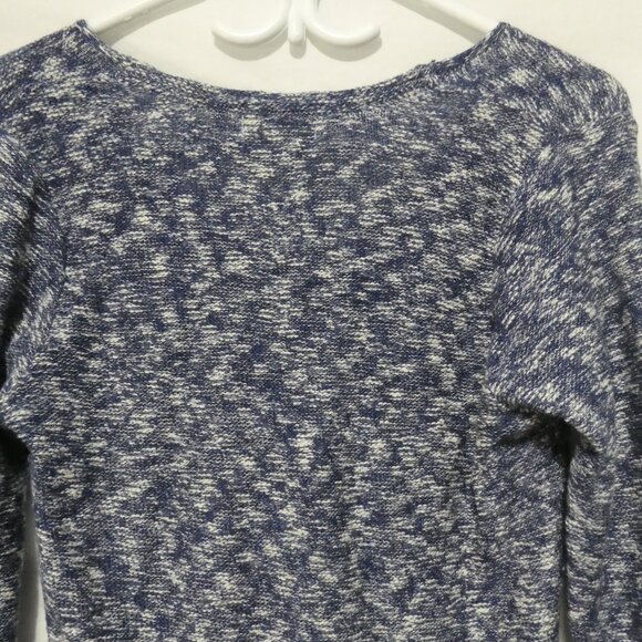 H&M - Mama - Maternity | large | Blue and White Speckled V-Neck Sweater - Picture 10 of 14